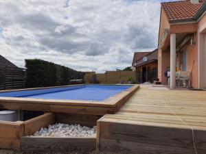 Piscine en bois haut de gamme Pisciz N570 couloir de nage