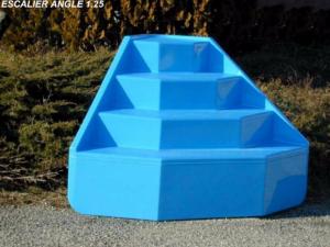Escalier d'angle pour piscine à poser sur le fond de la piscine (hauteur 125 cm)